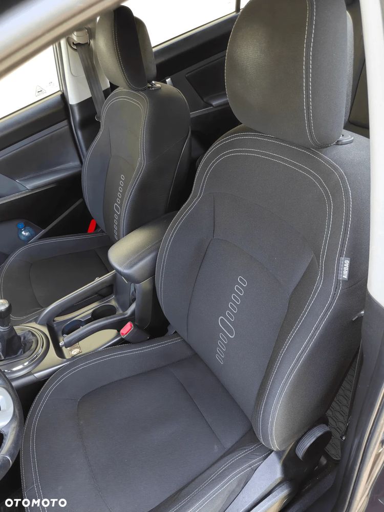 Kia Sportage 2.0 L - 5