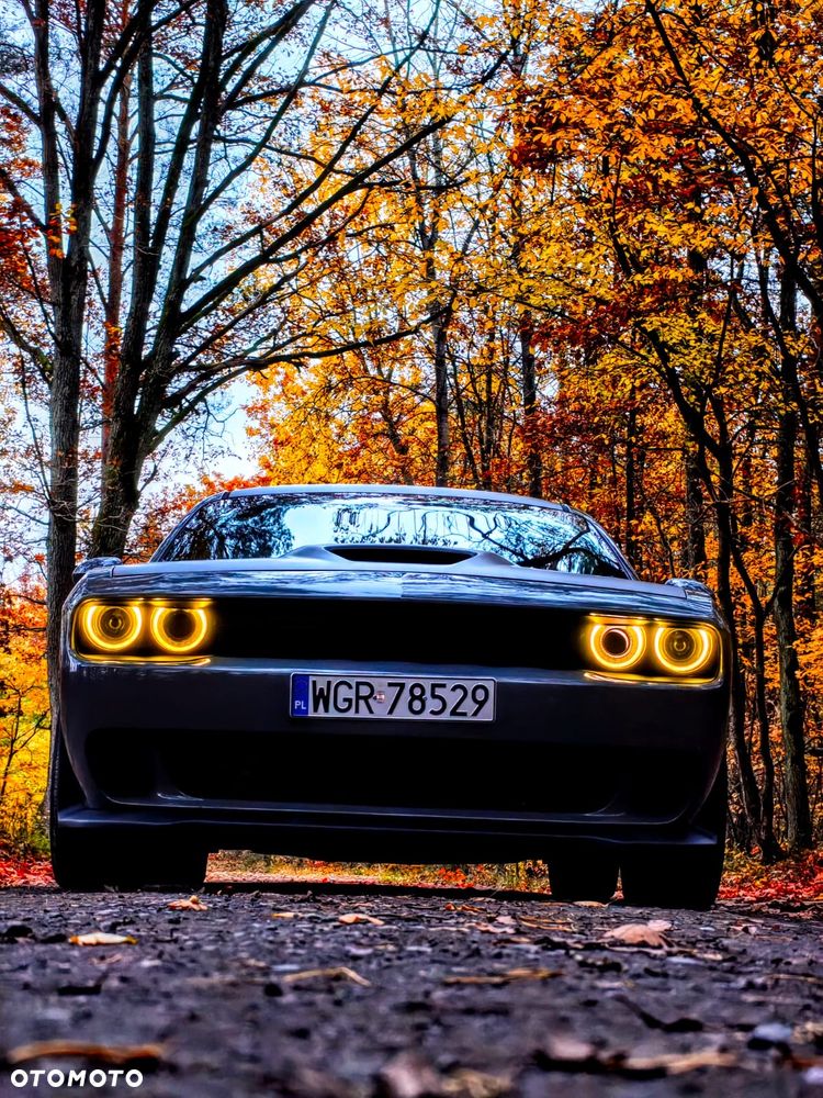 Dodge Challenger - 3