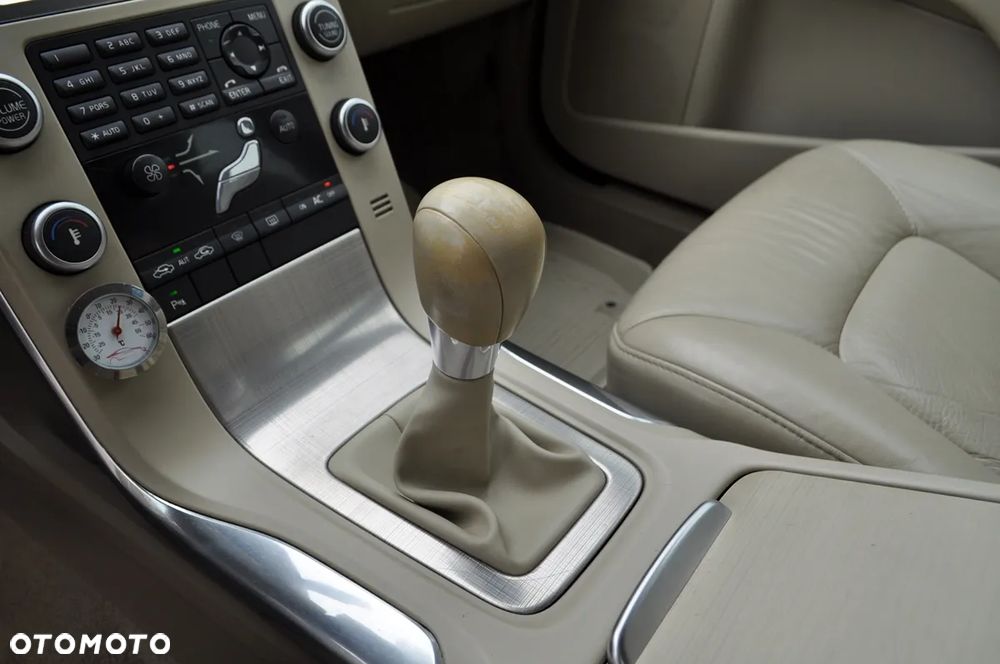 Volvo V70 DRIVe Kinetic - 26