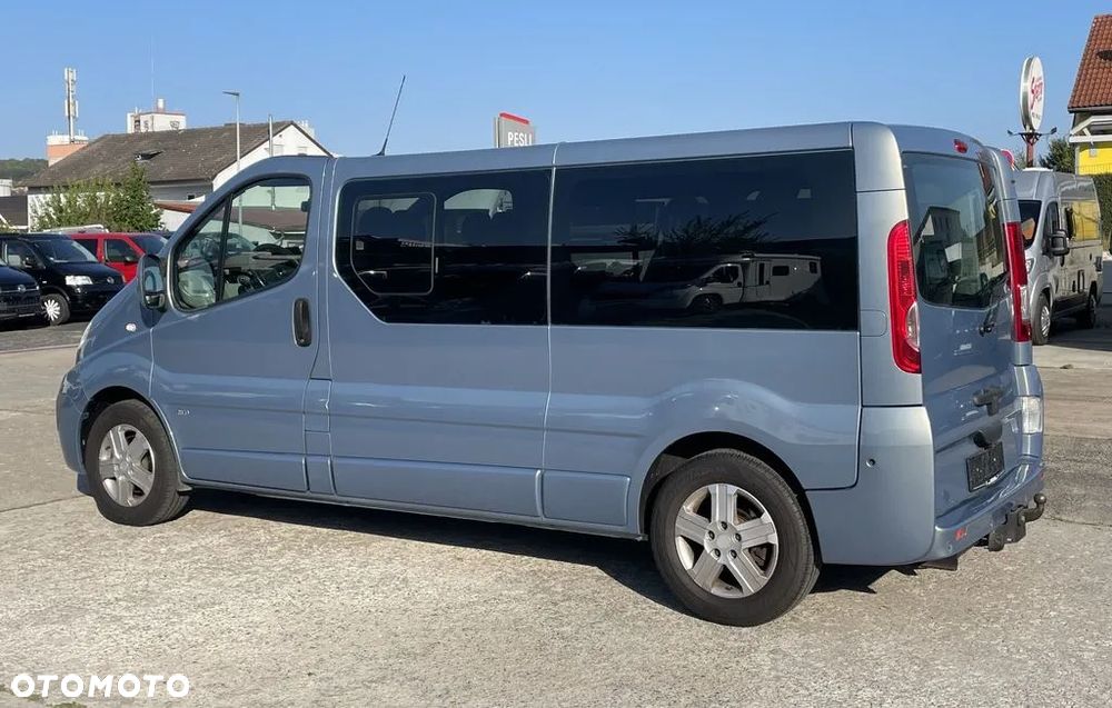 Opel Vivaro - 2