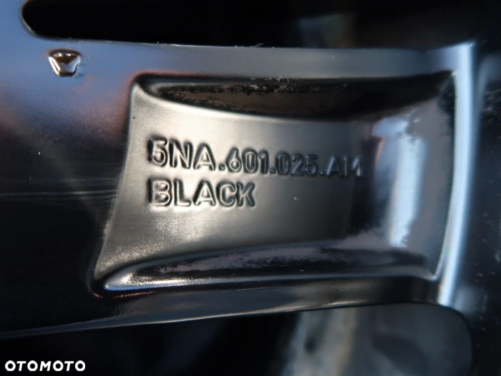 263 Felga Aluminiowa VW Tiguan 5NA601025AM 8,5x19et38 - 4