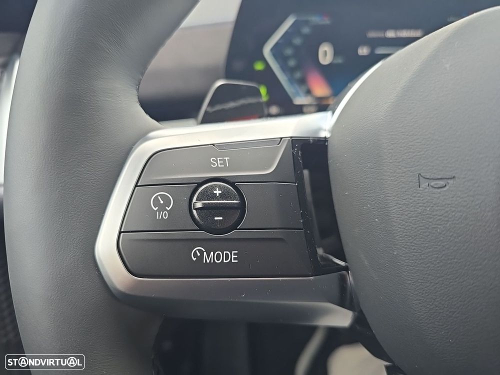 BMW iX2 eDrive20 - 18