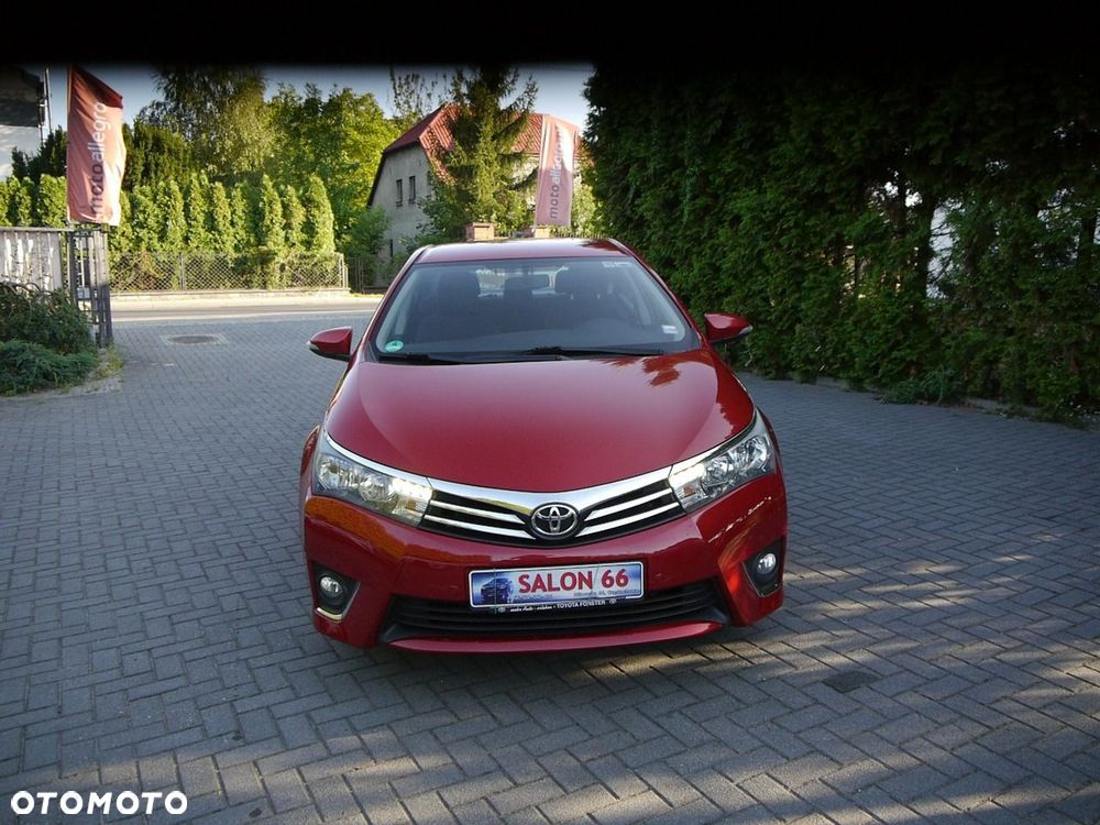 Toyota Corolla 1.6 Premium + - 7