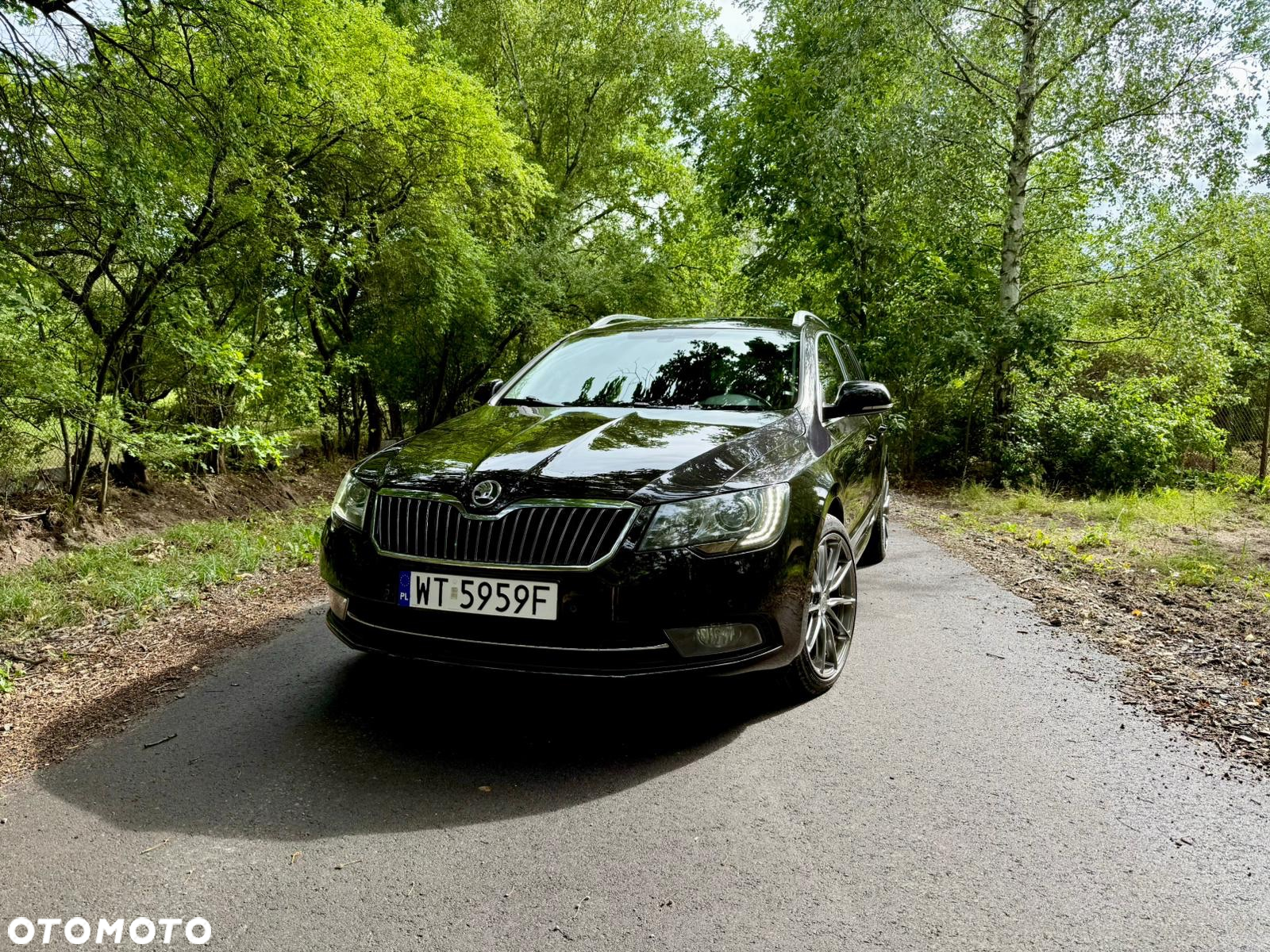 Skoda Superb 2.0 TDI 4x4 Platinum DSG - 3