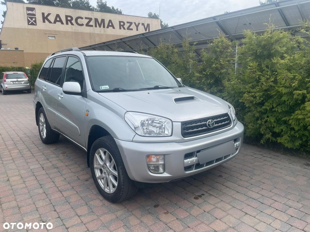 Toyota RAV4 D-4D 4x4 - 2