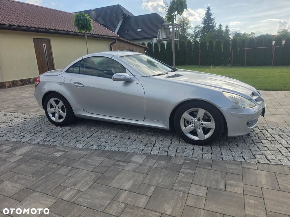 Mercedes-Benz SLK 300 Sport Edition - 8