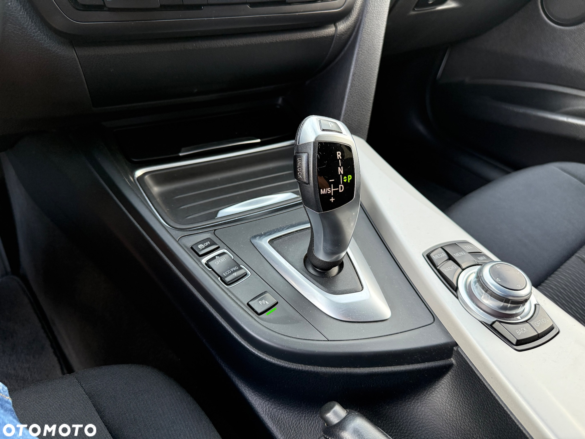 BMW Seria 3 - 34
