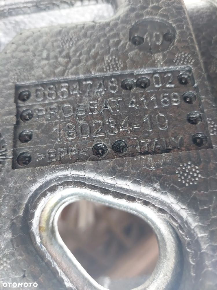 BMW F45 UCHO HOLOWNICZE WKŁAD BAGAŻNIKA 6854748 - 2