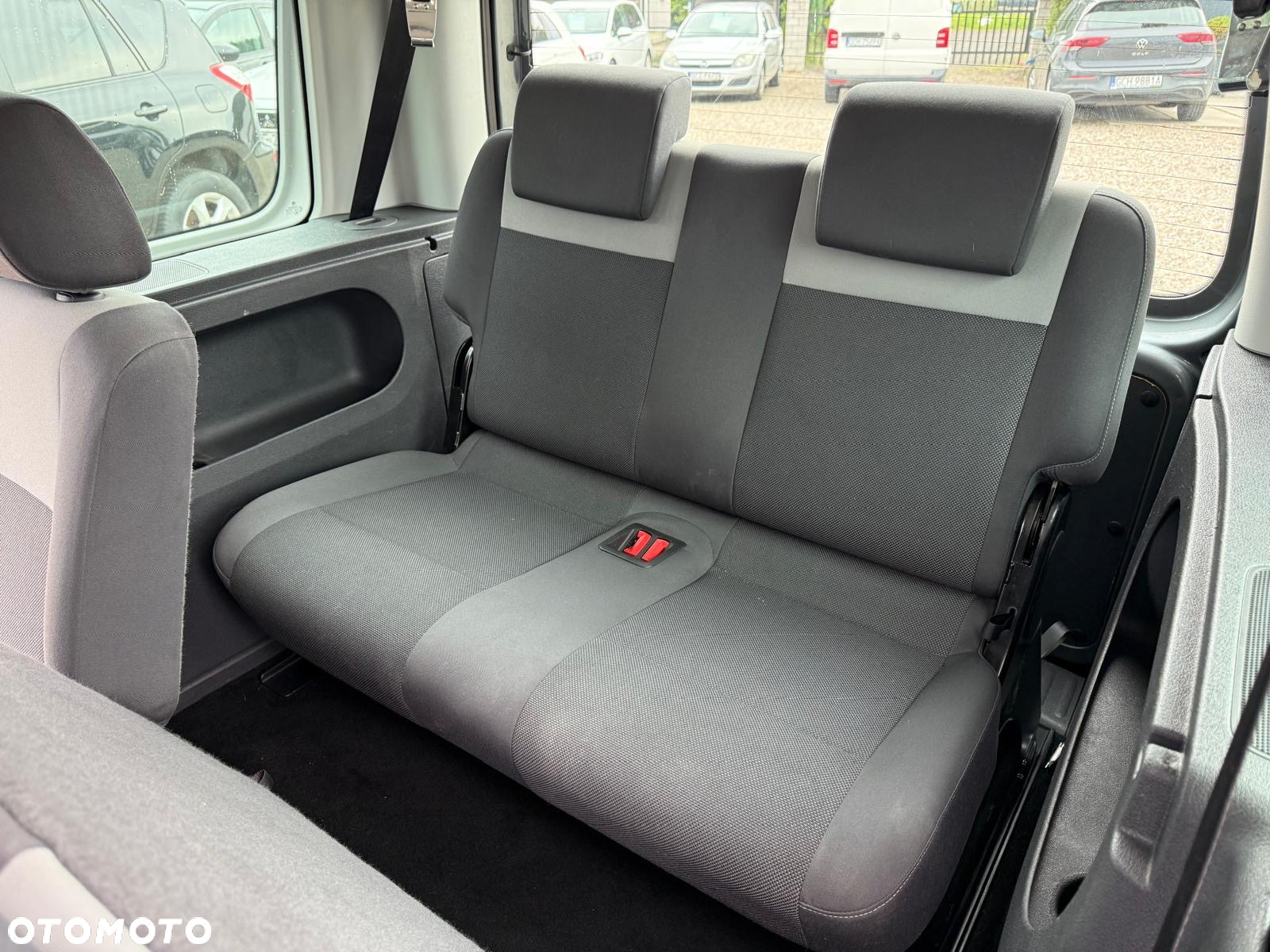 Volkswagen Caddy - 13