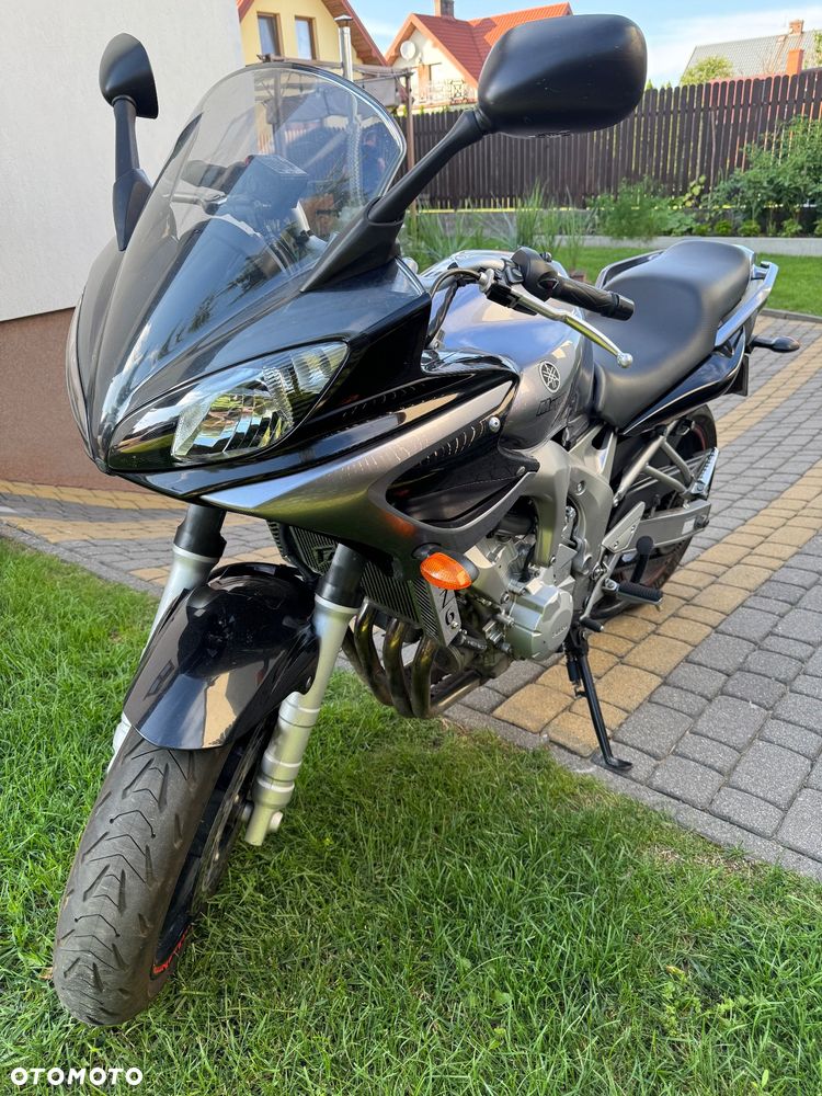 Yamaha FZ6 - 3