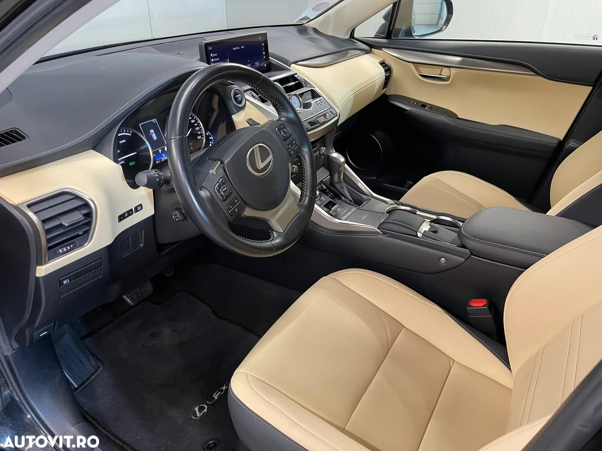 Lexus Seria NX 300h Business - 5