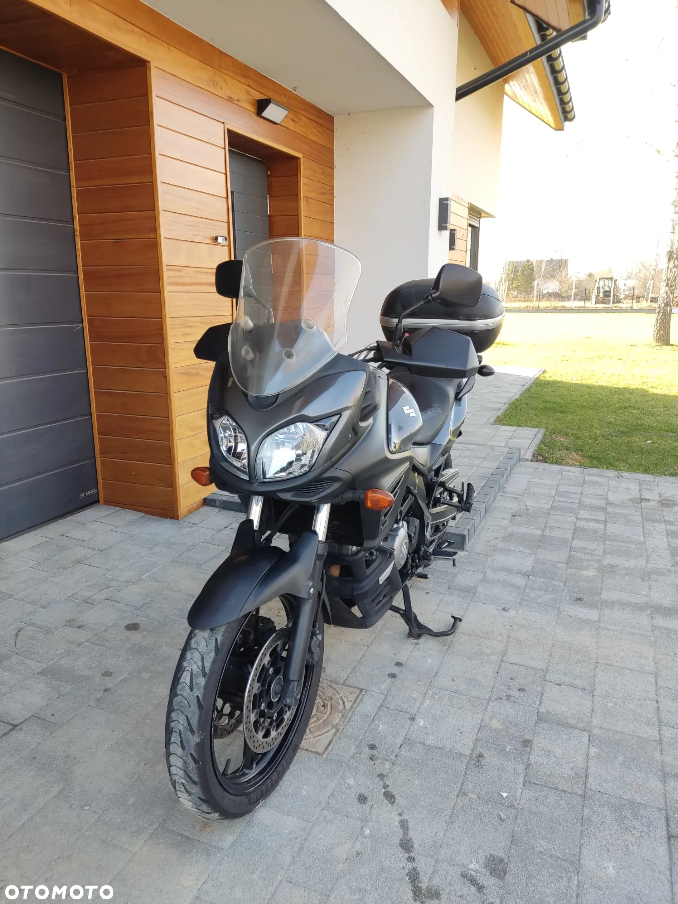 Suzuki V-STROM - 14