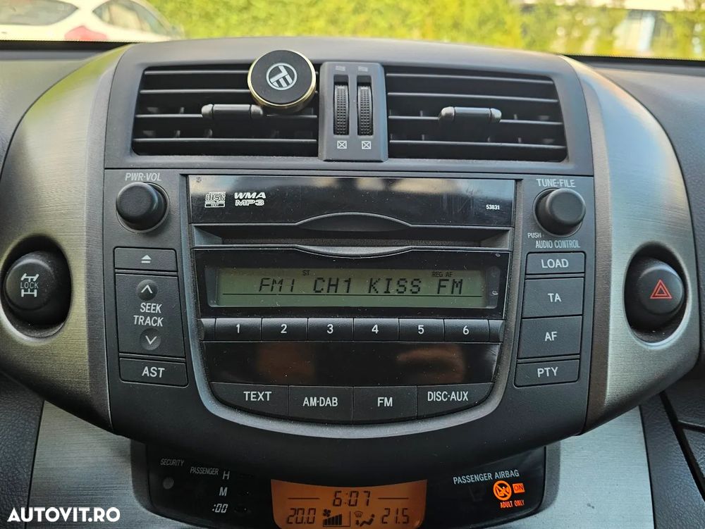Toyota RAV4 2.2 D-4D Executive - 9