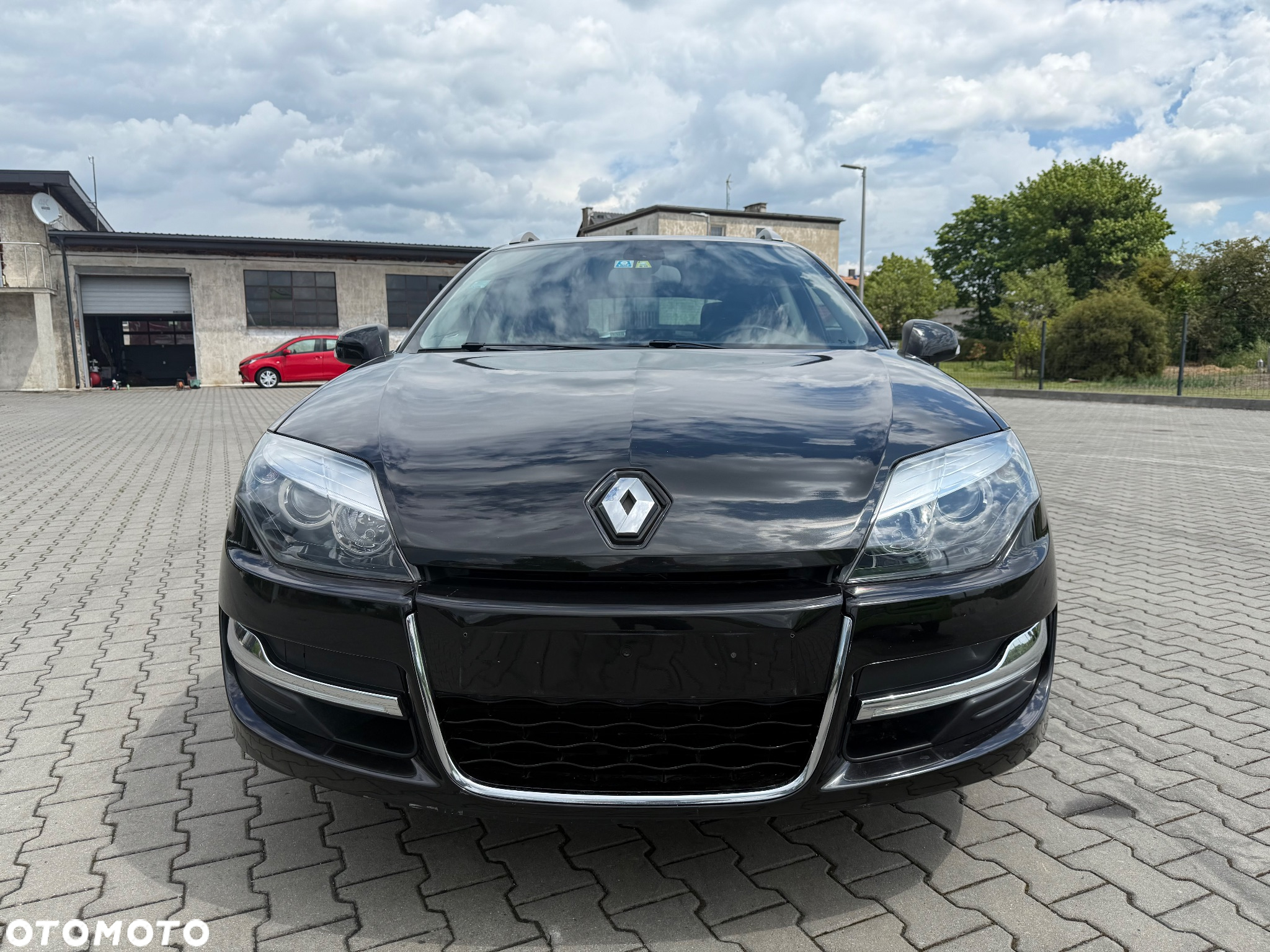 Renault Laguna dCi 110 FAP Bose Edition - 3