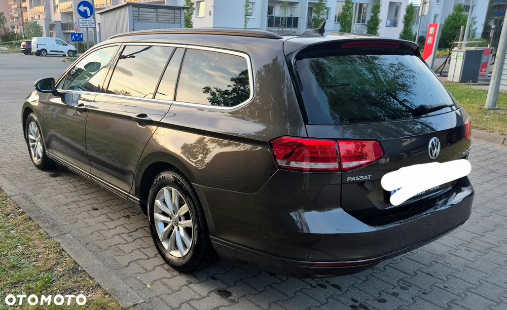 Volkswagen Passat 2.0 TDI (BlueMotion Technology) Highline - 3