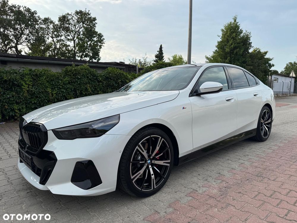 BMW Seria 5 520d xDrive mHEV M Sport - 2