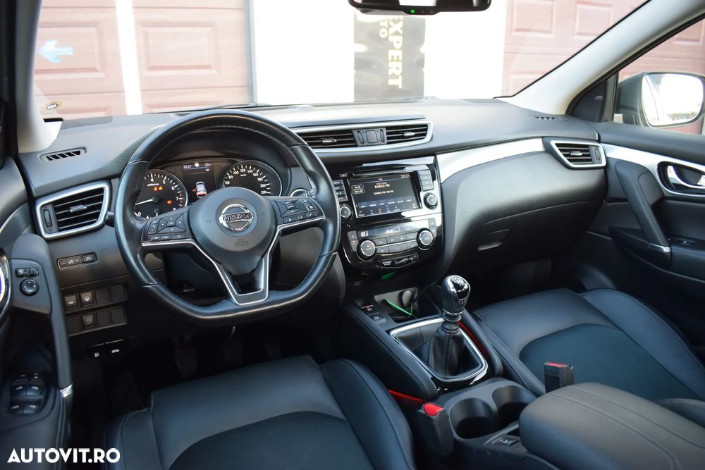 Nissan Qashqai 1.3 DIG-T TEKNA - 12