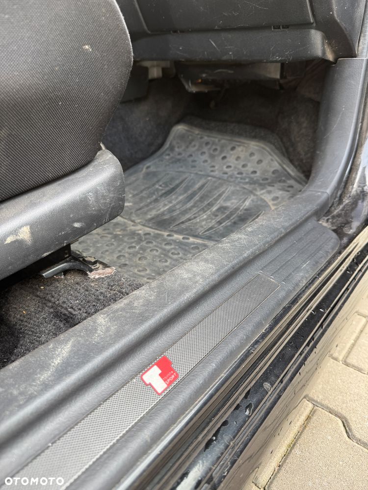 Toyota Yaris - 19