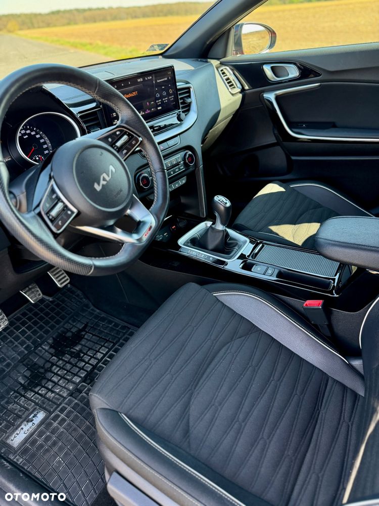 Kia ProCeed - 11