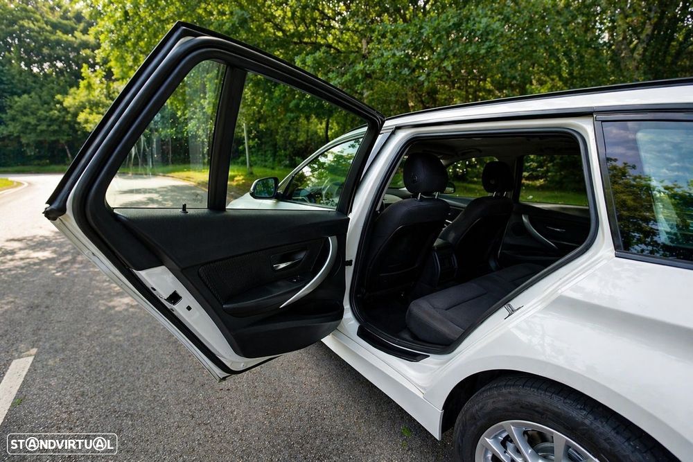 BMW 320 d Line Modern - 17