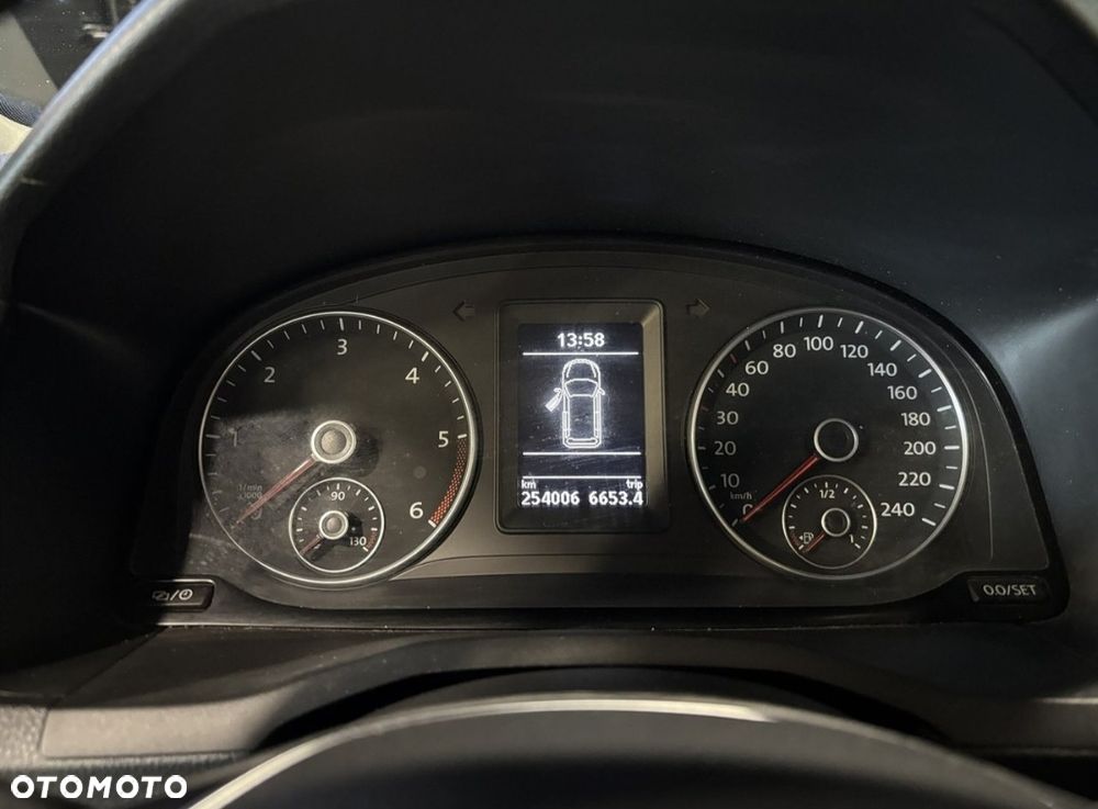 Volkswagen Caddy - 10
