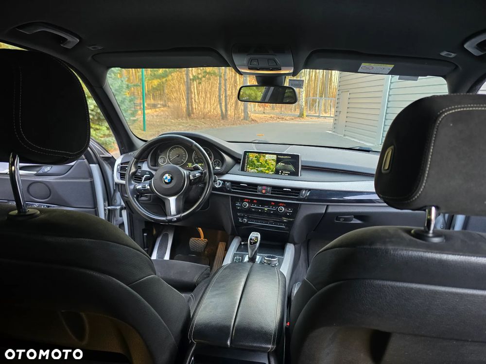 BMW X5 M M50d - 39