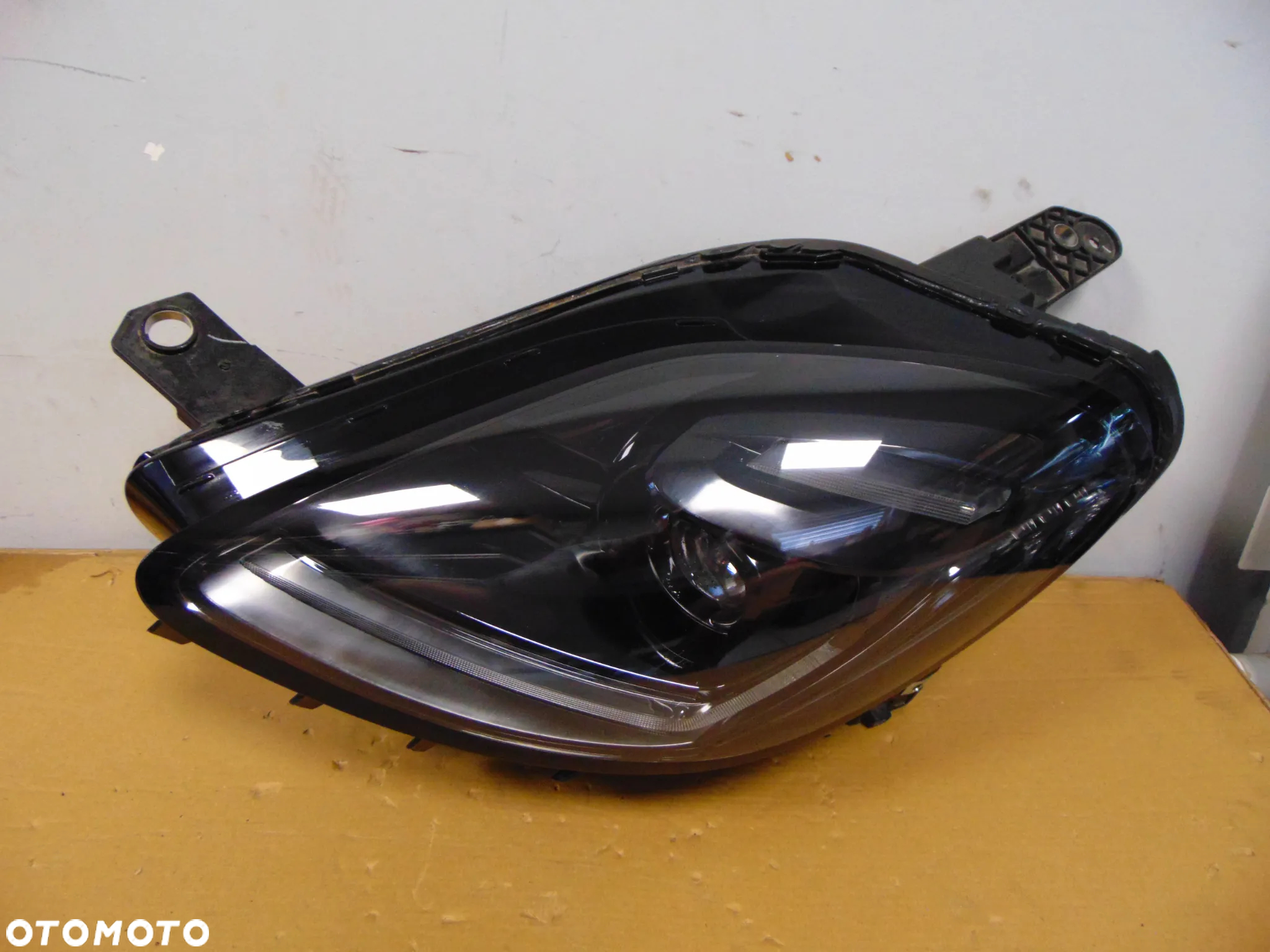 LAMPA LEWA FULL LED MASERATI GRECALE CIEMNA - 4