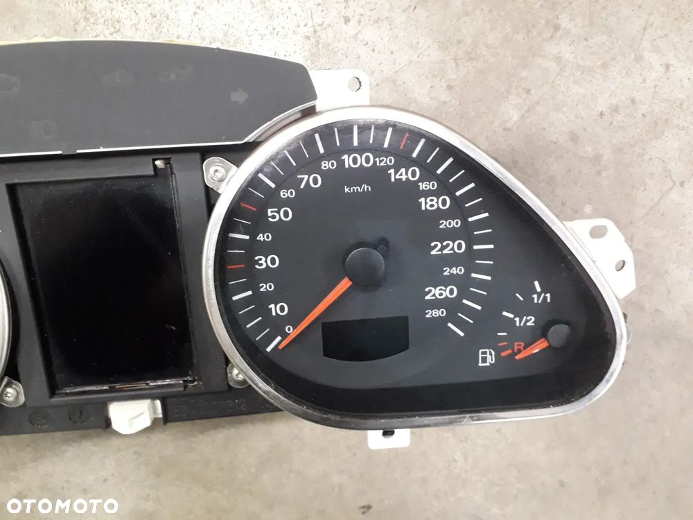 licznik 4F0920901B A6 C6 2.0 FSI TFSI BPJ - 3