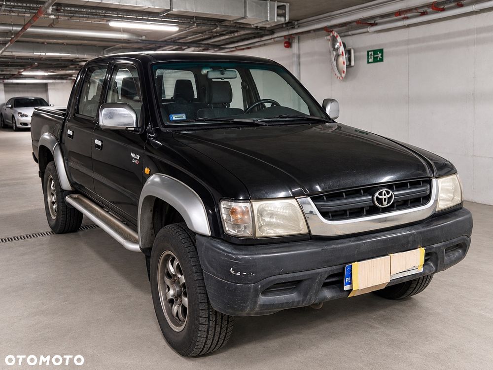 Toyota Hilux - 1