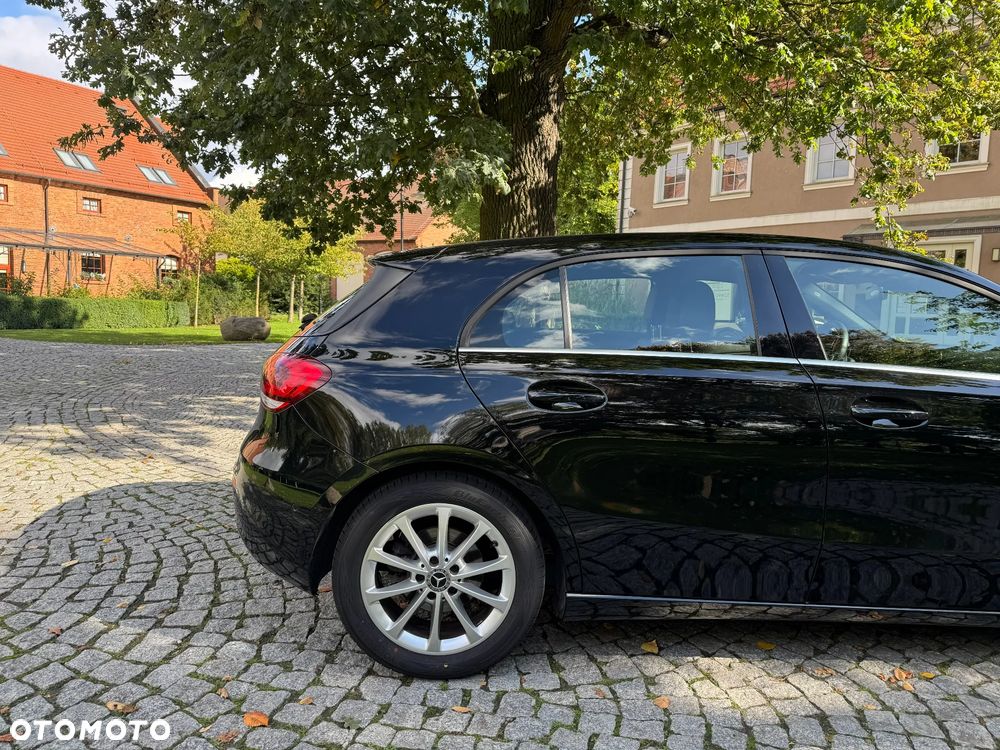 Mercedes-Benz Klasa A 180 Style 7G-DCT - 9