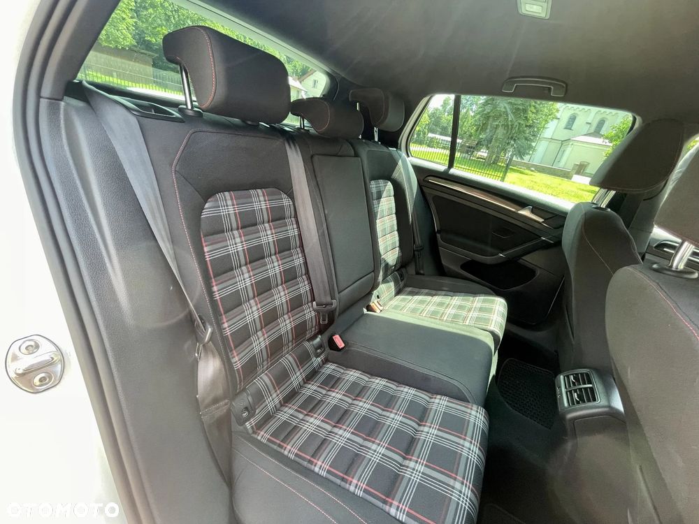 Volkswagen Golf 2.0 TSI BMT GTI Performance DSG - 13