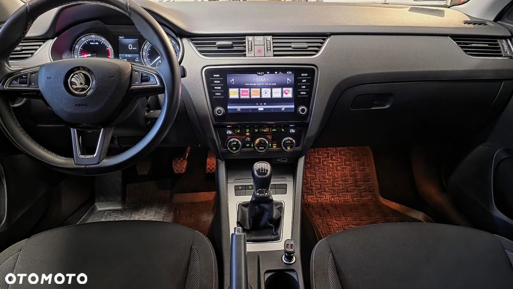 Skoda Octavia 1.5 TSI ACT Ambition - 25