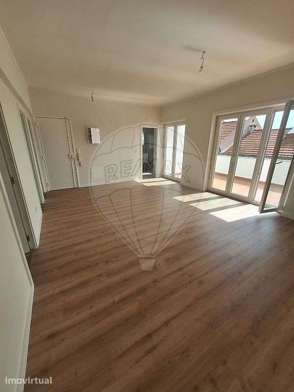 Apartamento T2 para arrendamento - Grande imagem: 3/27