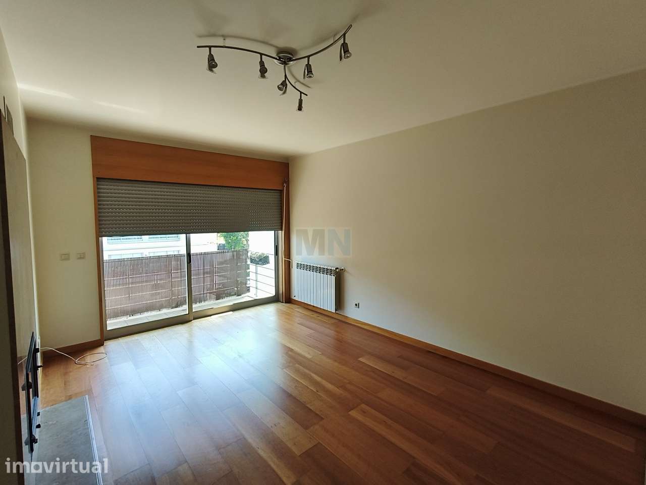 Apartamento T2 +Ap junto à Ponte Europa - Grande imagem: 2/14