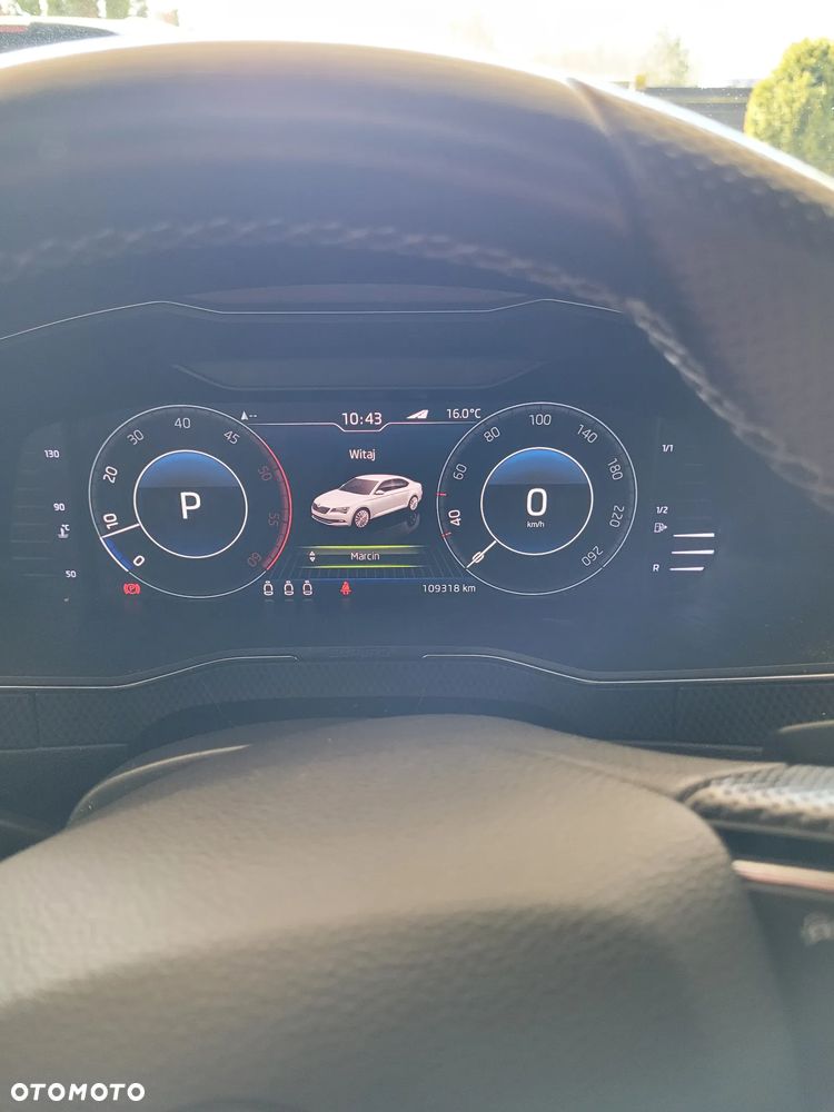 Skoda Superb 2.0 TDI Sportline DSG - 10