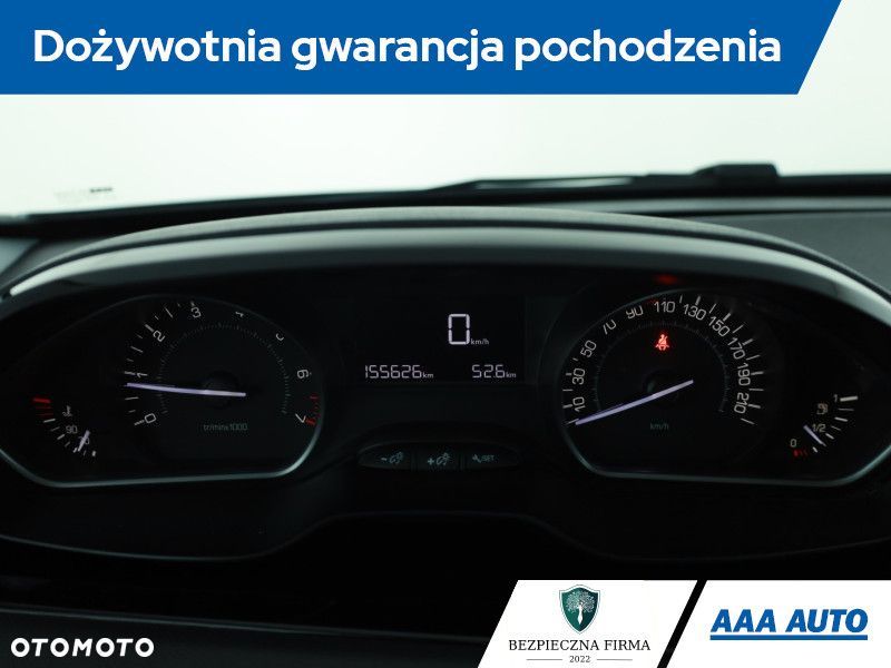 Peugeot 208 - 10