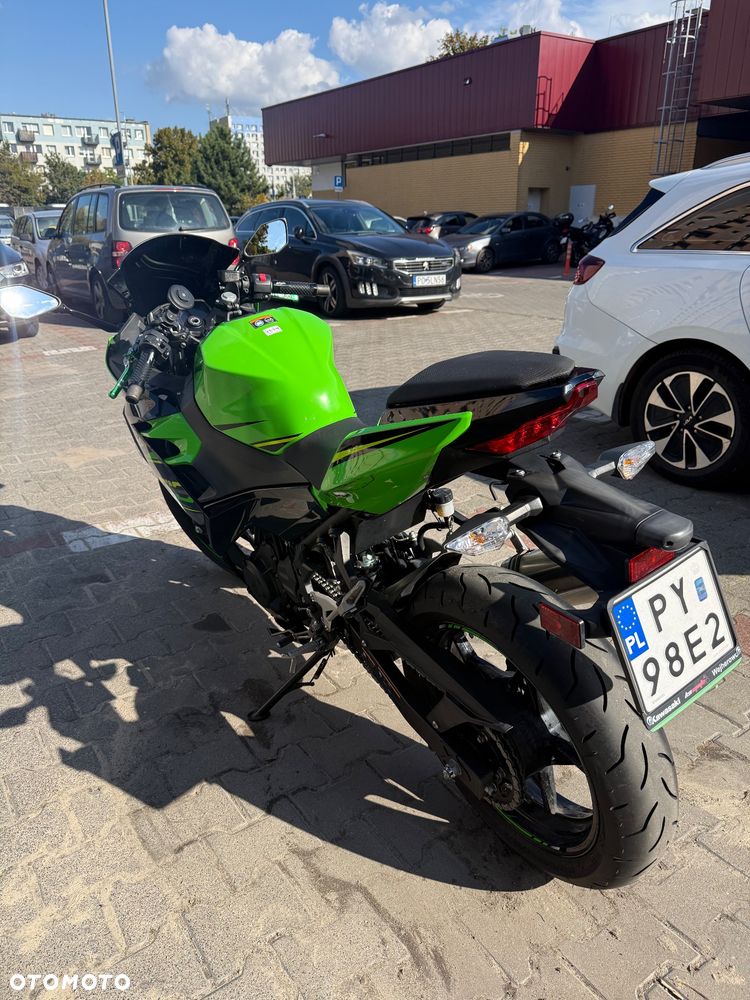 Kawasaki Ninja 400 - 25
