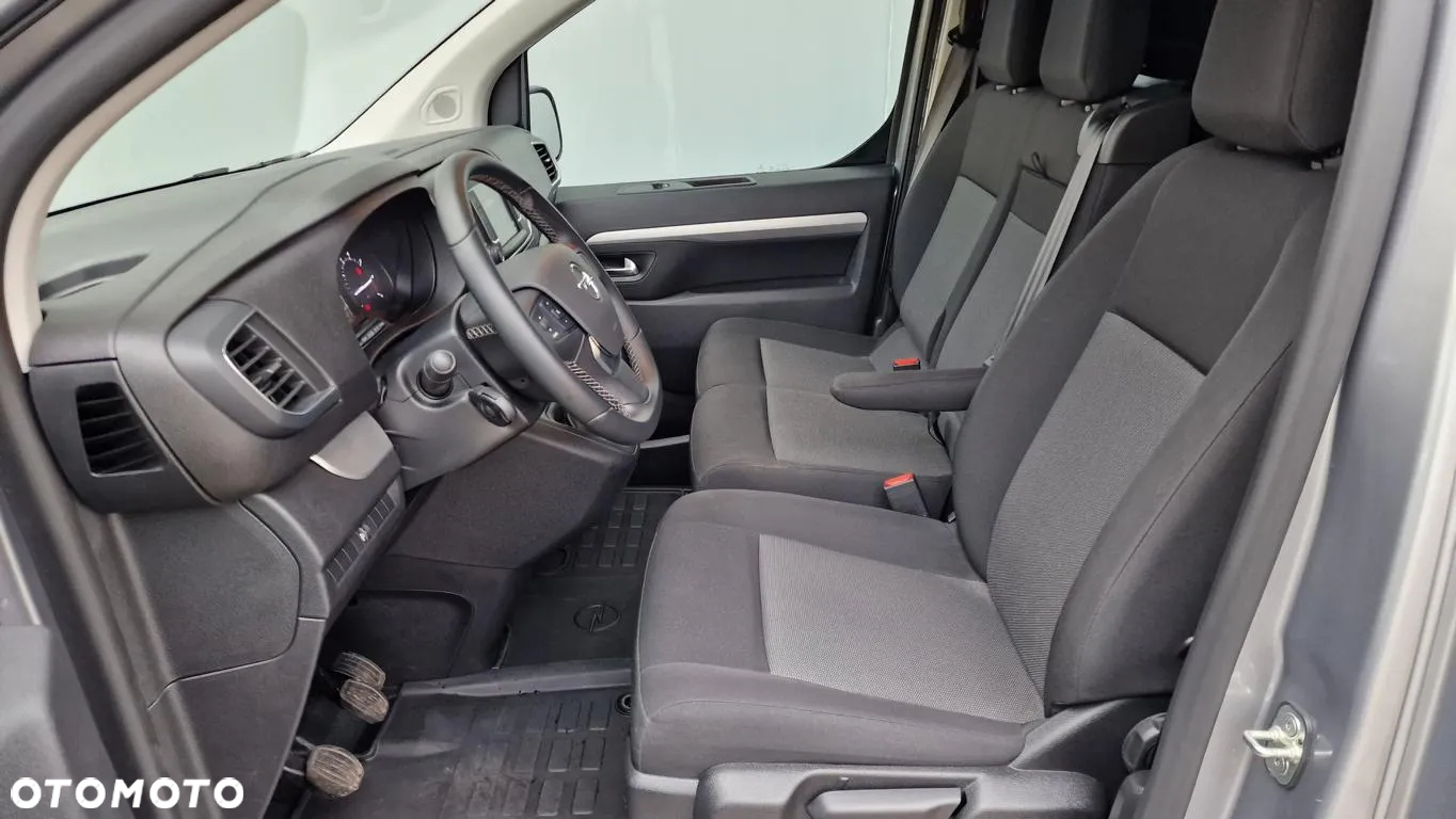 Opel Vivaro Extra Long - 22