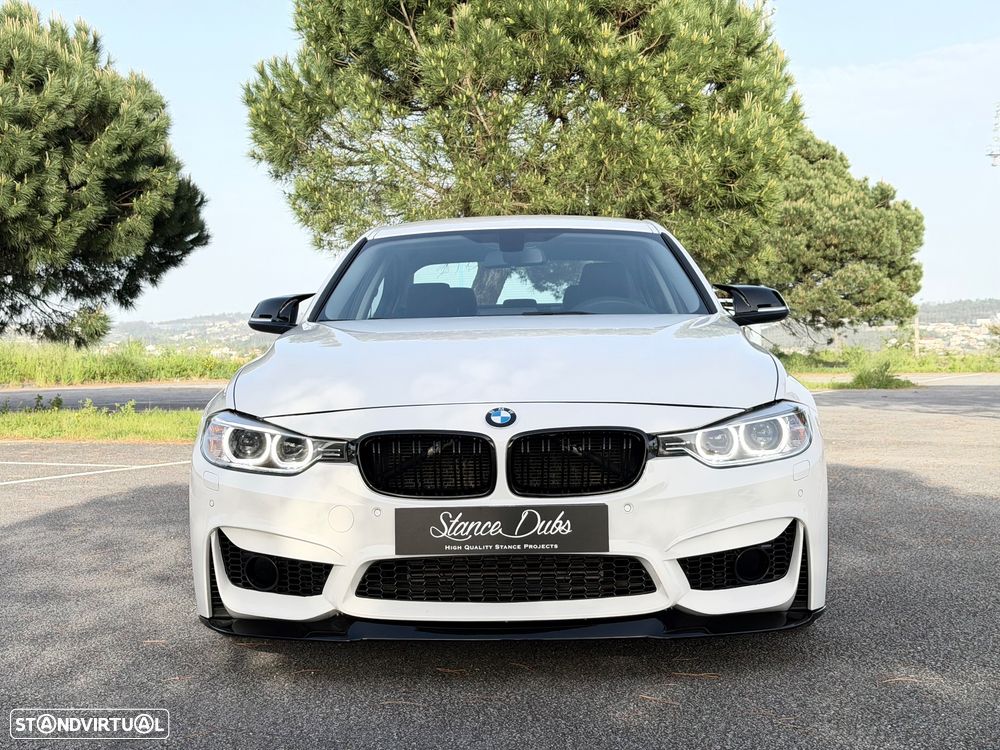 BMW 328 i Sport-Aut. Sport Line - 2