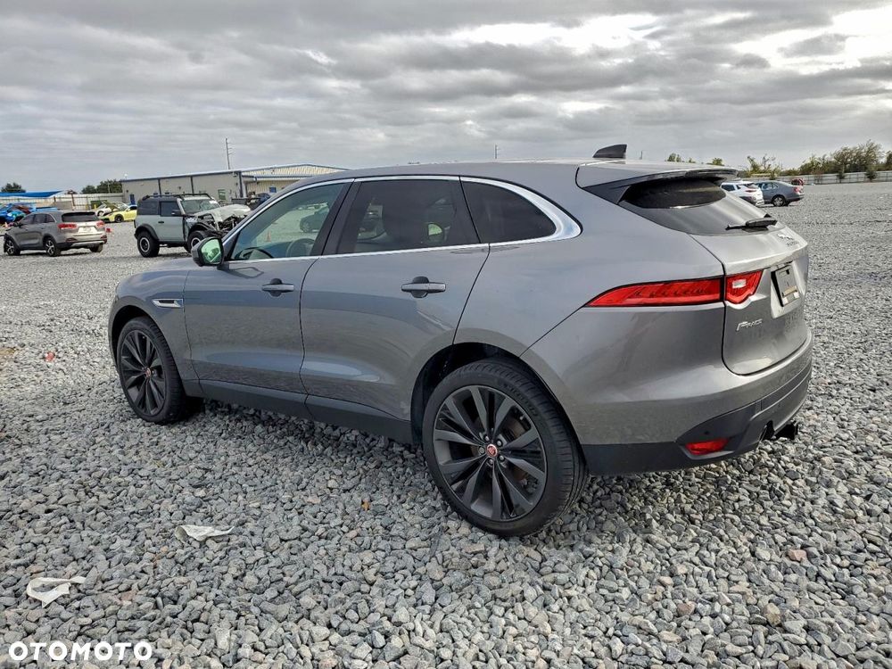 Jaguar F-Pace 30t AWD Prestige - 3