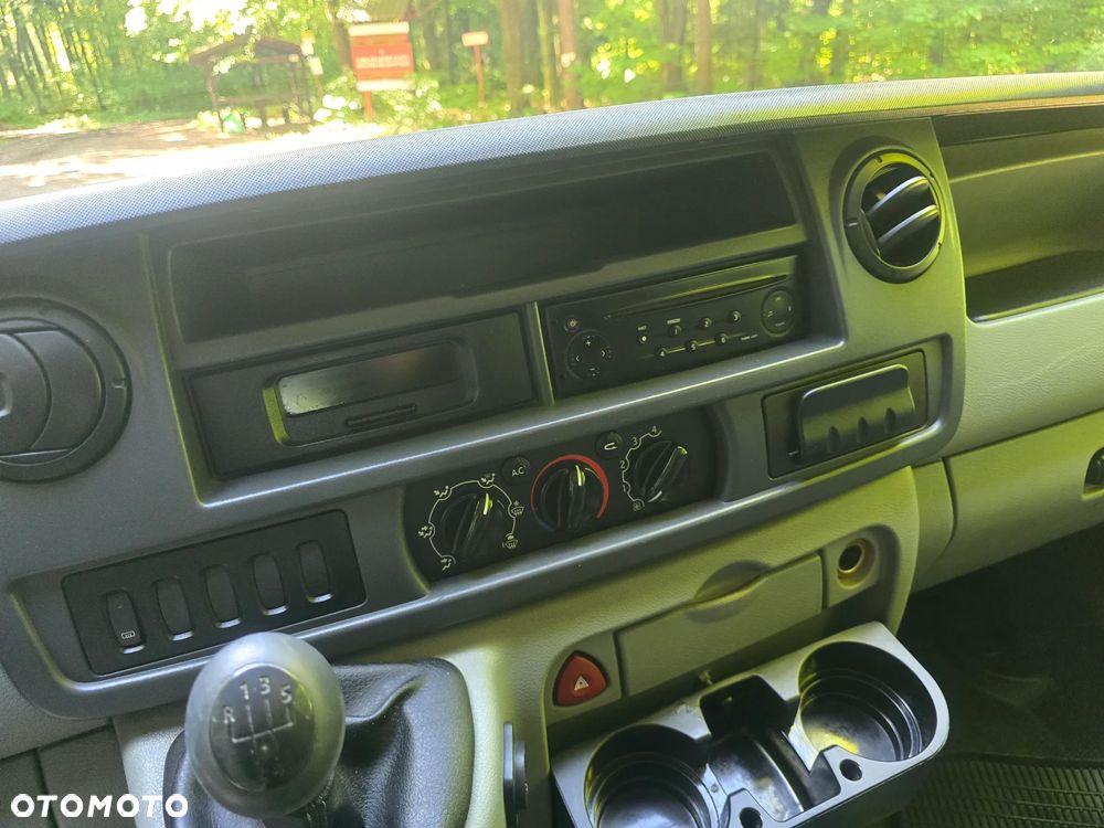 Renault Master - 9