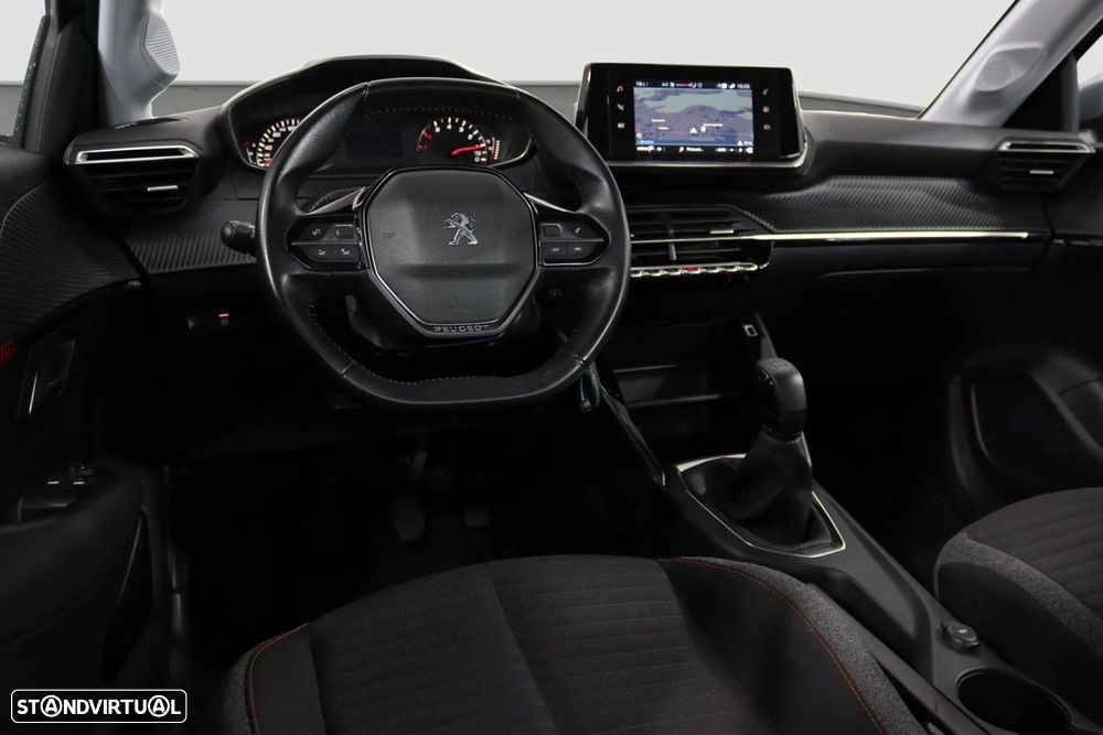 Peugeot 208 - 5