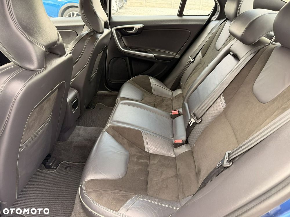 Volvo S60 - 32