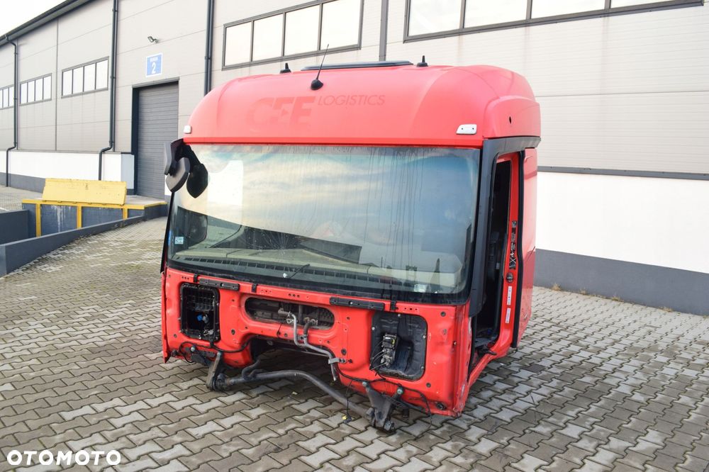 SZKIELET KABINY MERCEDES ACTROS MP4 STREAM SPACE - 9