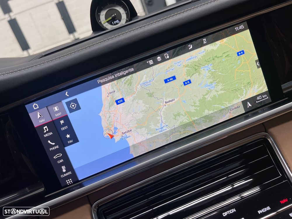 Porsche Panamera - 16