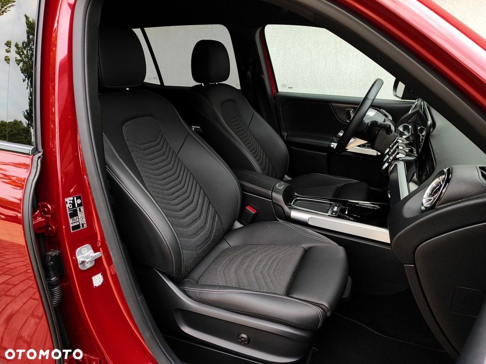 Mercedes-Benz GLB 200 Progressive 7G-DCT - 12