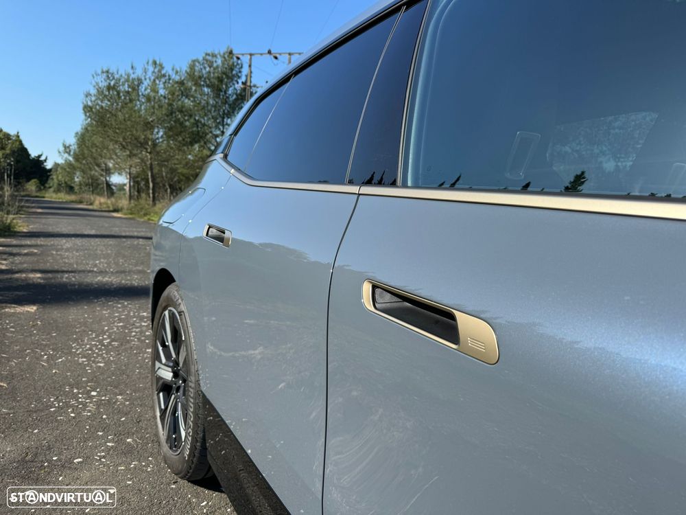 BMW iX xDrive50 - 15