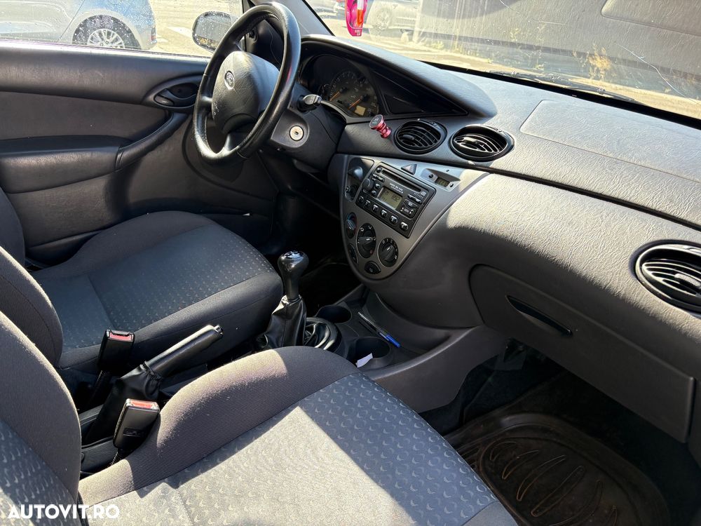 Ford Focus - 8