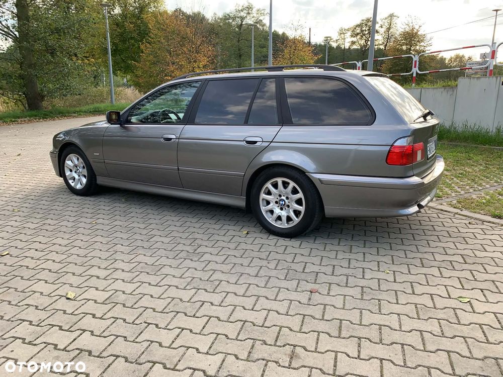 BMW Seria 5 2003 photo 3