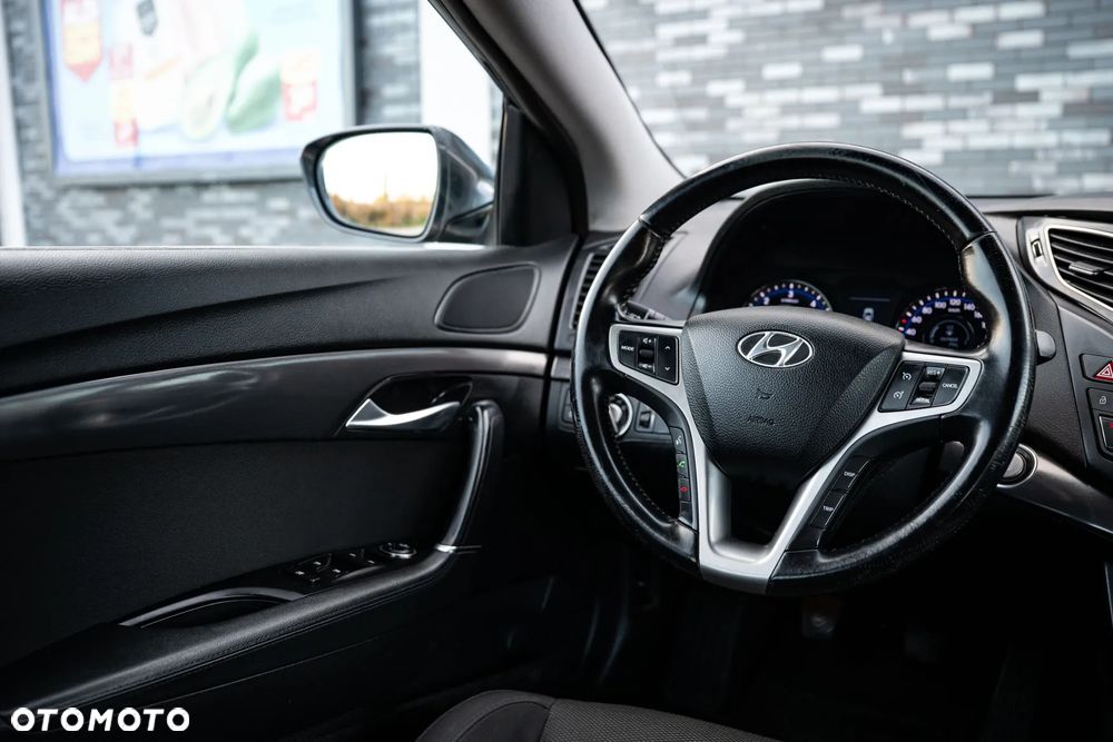 Hyundai i40 1.7 CRDi Comfort + - 10